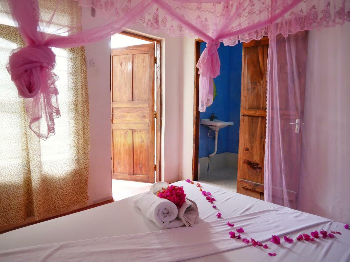 Lounge Bed & Breakfast Paje