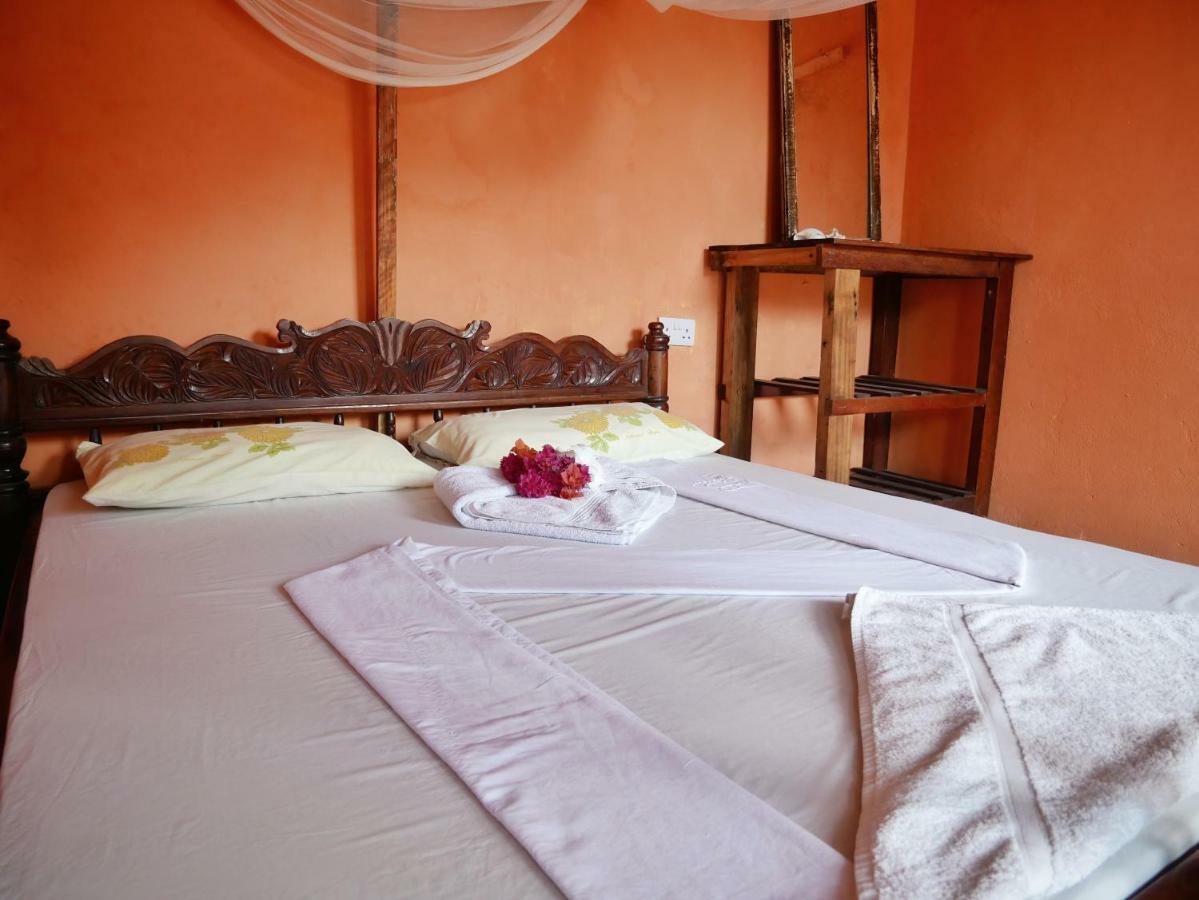 Lounge Bed & Breakfast 3*