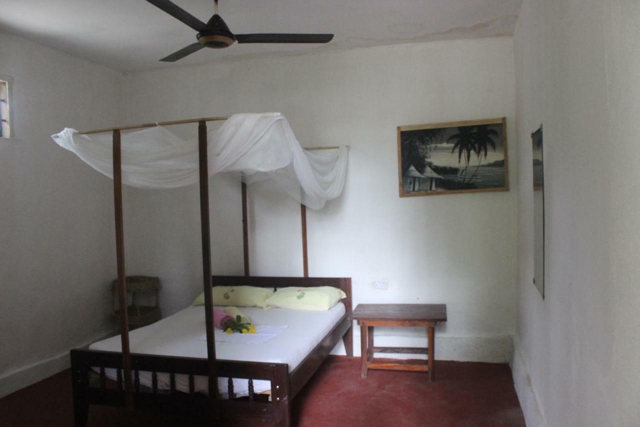 Bed & Breakfast Lounge