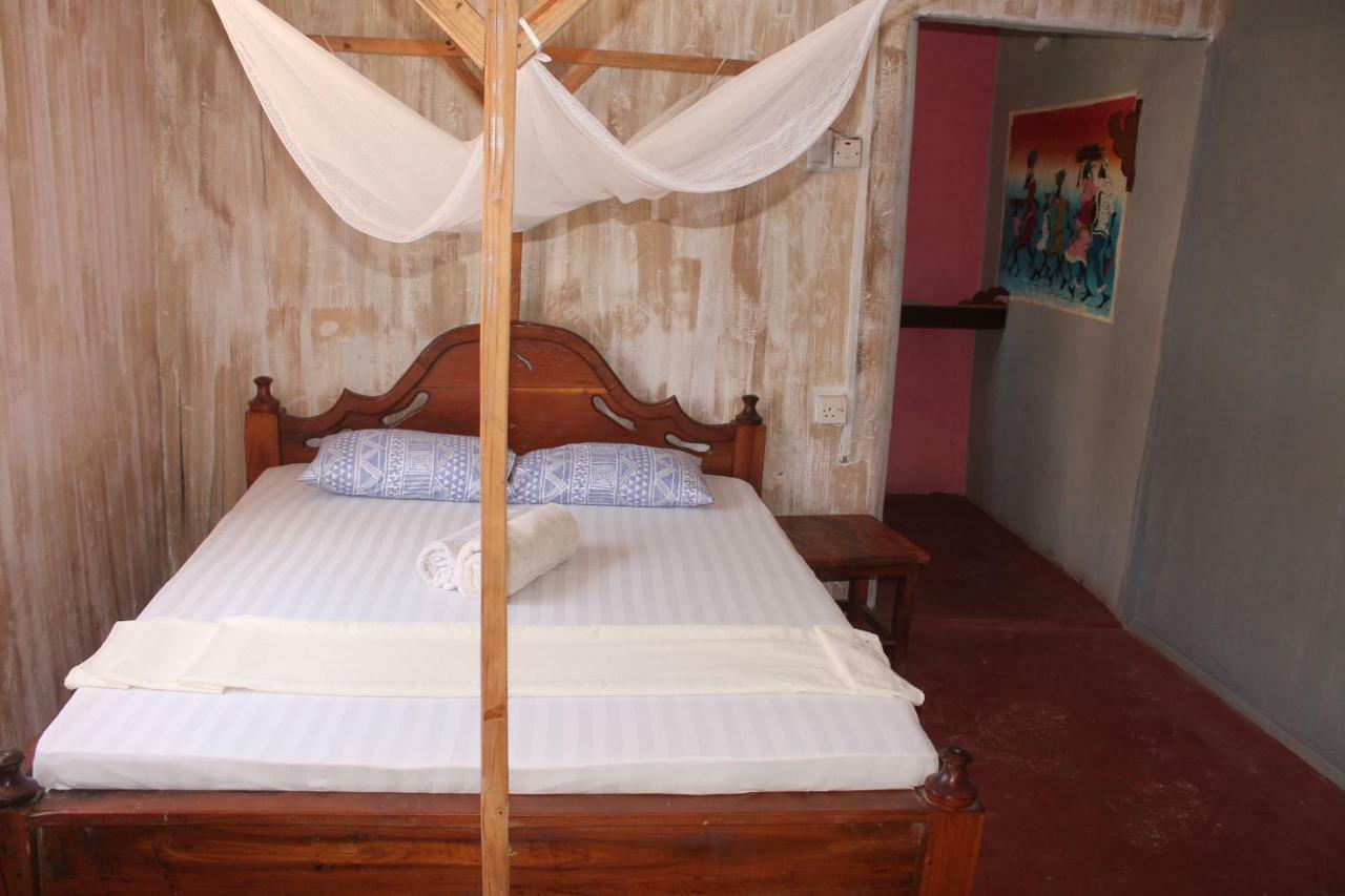 Bed & Breakfast Lounge